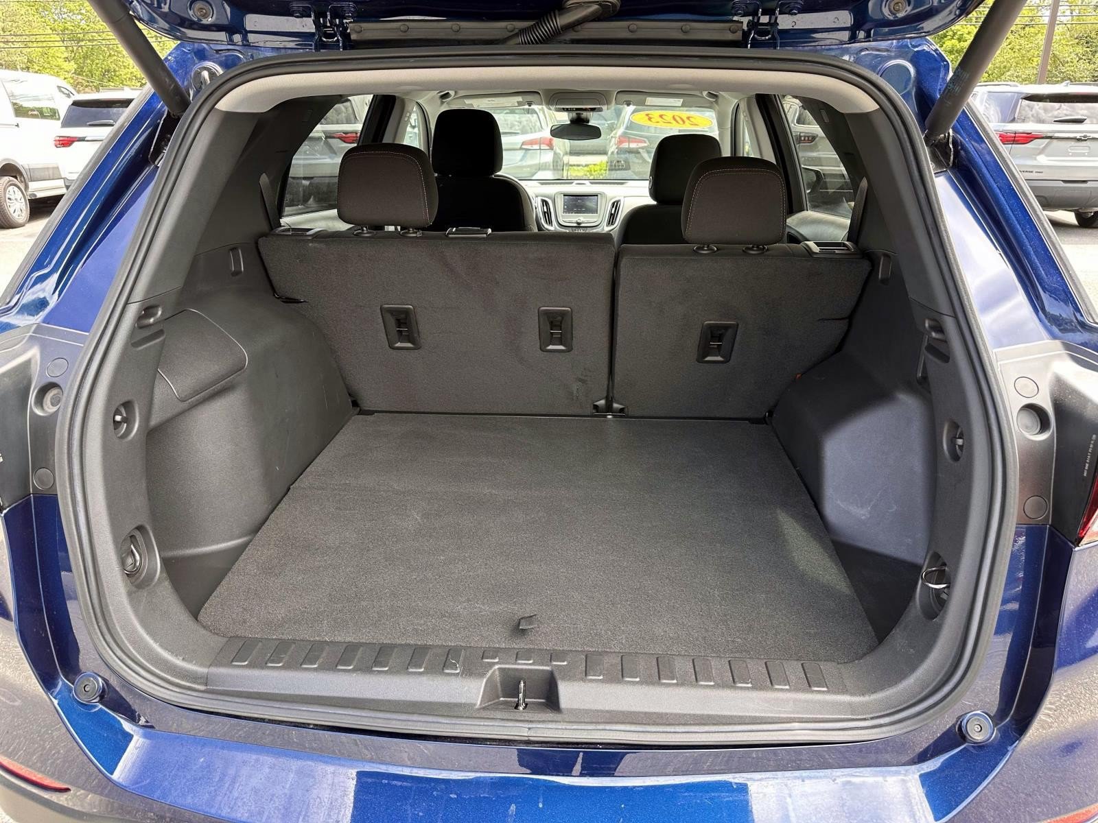 Used 2023 Chevrolet Equinox LT AWD/4WD image 7