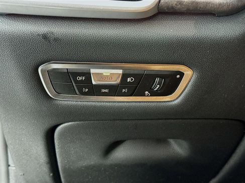 Used 2023 BMW X5 sDrive40i image 11