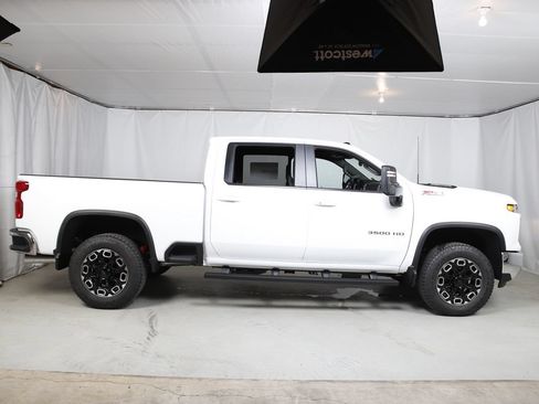 New 2026 Chevrolet Silverado 3500 LT w/ All Star Edition AWD/4WD image 2