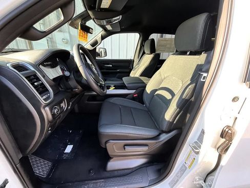 New 2026 RAM 1500 Express AWD/4WD image 14