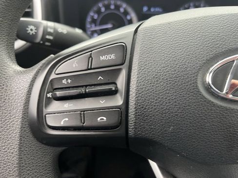 Used 2021 Hyundai Venue SE image 13