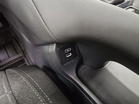 New 2026 Honda HR-V LX image 20