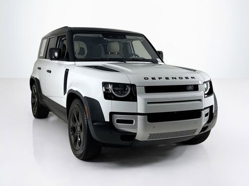 Used 2020 Land Rover Defender 110 S image 7