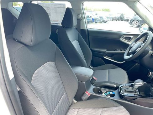 New 2025 Kia Soul S image 50