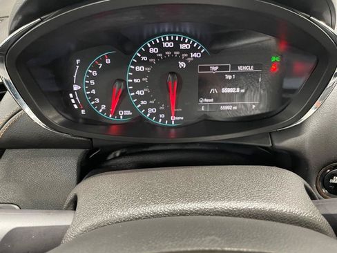 Used 2018 Chevrolet Trax LT w/ LT Convenience Package FWD image 28