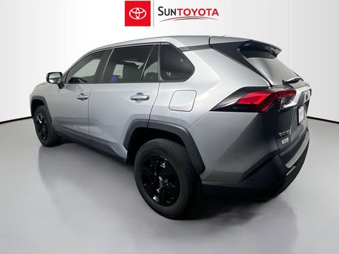 Used 2024 Toyota RAV4 LE FWD image 6