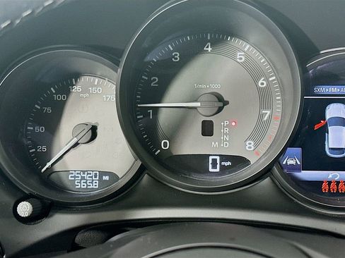 Certified 2023 Porsche Macan AWD/4WD image 13