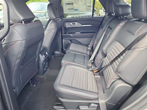 New 2025 Ford Explorer ST-Line w/ Premium Package image 17
