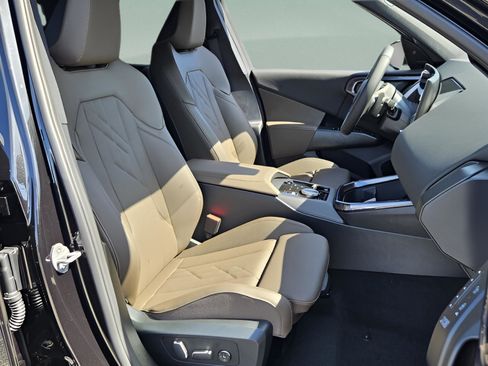 New 2025 BMW X3 xDrive30i w/ Convenience Package image 16