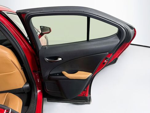 Used 2020 Lexus UX 250h w/ Premium Package image 30