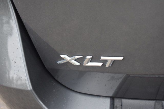 Used 2023 Ford Explorer XLT w/ Equipment Group 202A AWD/4WD image 18