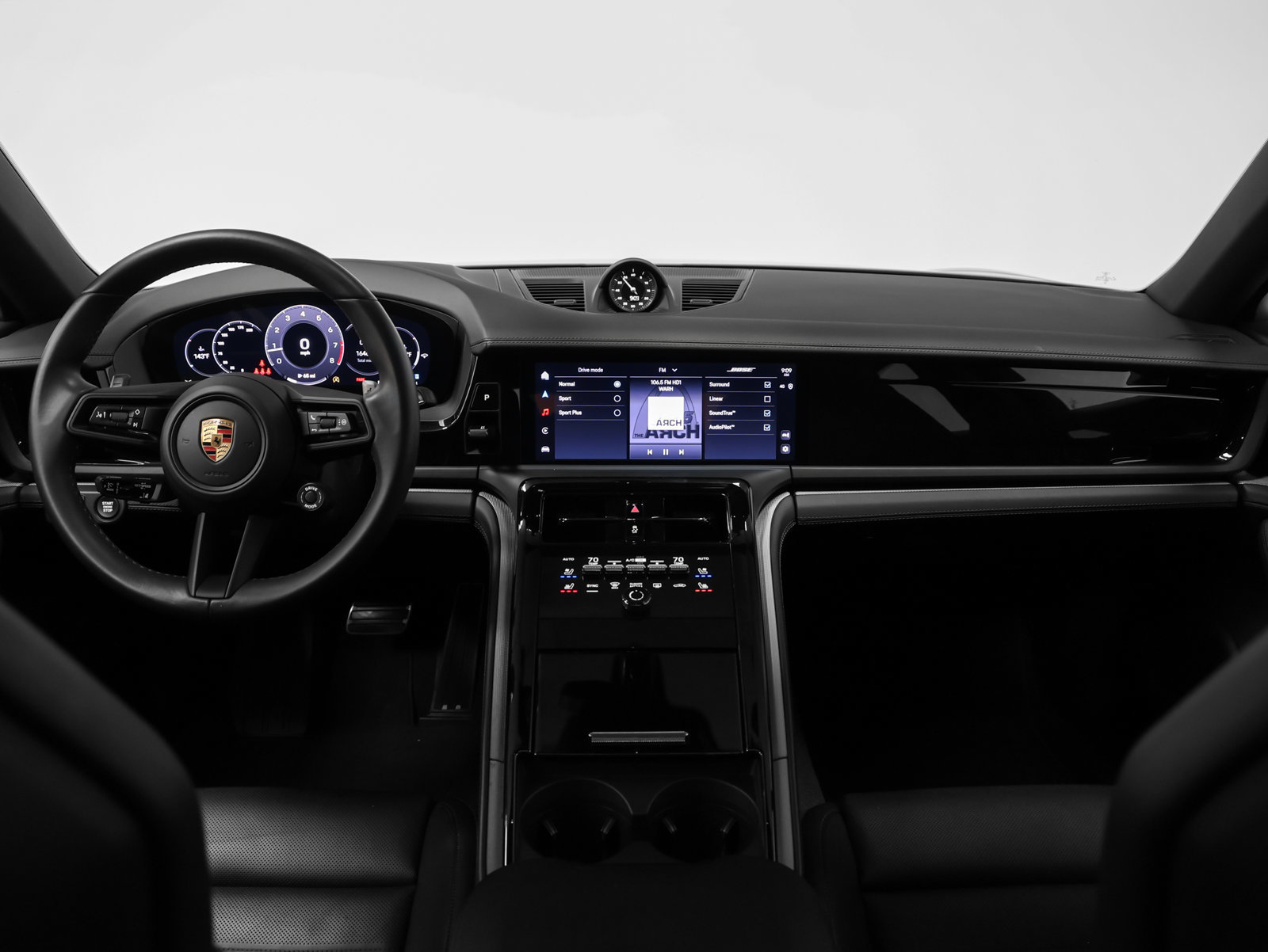 Certified 2025 Porsche Panamera 4 AWD/4WD image 29