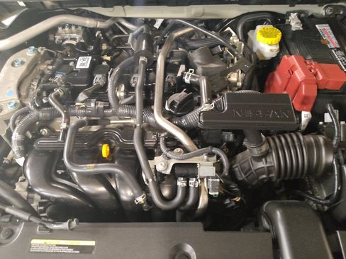 Used 2024 Nissan Sentra SV FWD image 30