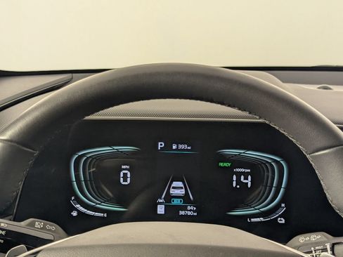 Used 2023 Kia Niro EX FWD image 16