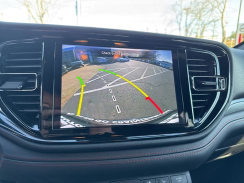 Used 2024 Dodge Durango GT image 19