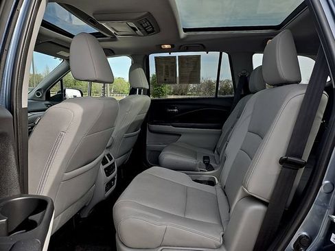 Used 2017 Honda Pilot Elite image 11