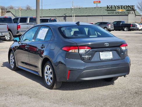 Used 2025 Toyota Corolla LE image 7