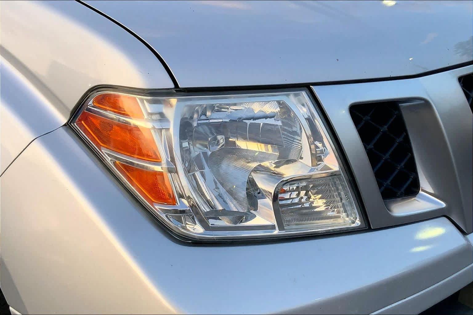 Used 2017 Nissan Frontier Desert Runner RWD image 24
