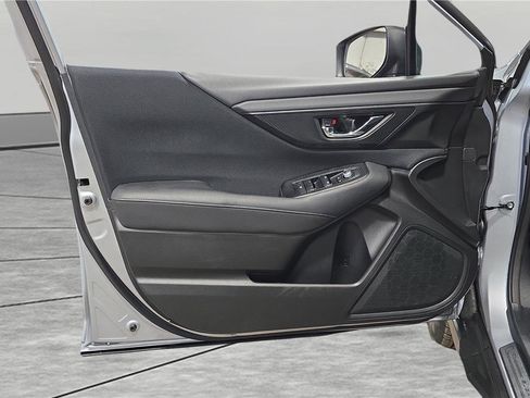Used 2023 Subaru Outback Premium image 12