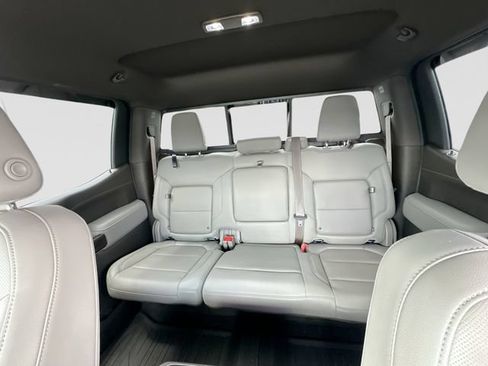 Used 2020 GMC Sierra 1500 SLT RWD image 20