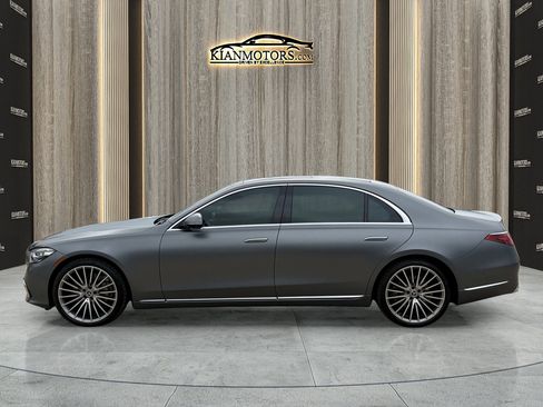 Used 2023 Mercedes-Benz S 580 4MATIC Sedan image 4