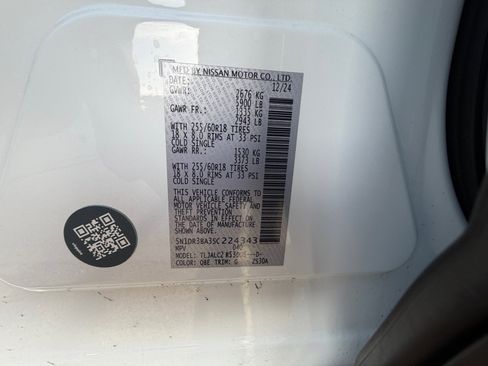 Certified 2025 Nissan Pathfinder SV image 25