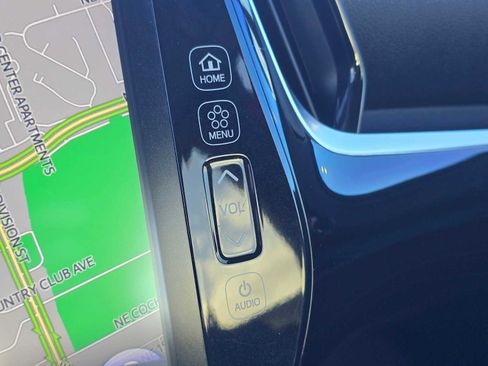 Used 2021 Toyota Prius Prime XLE image 34