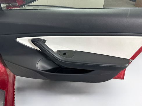 Used 2020 Tesla Model 3 Long Range AWD/4WD image 29