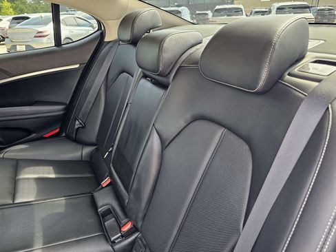 Used 2023 Genesis G70 2.0T AWD/4WD image 37