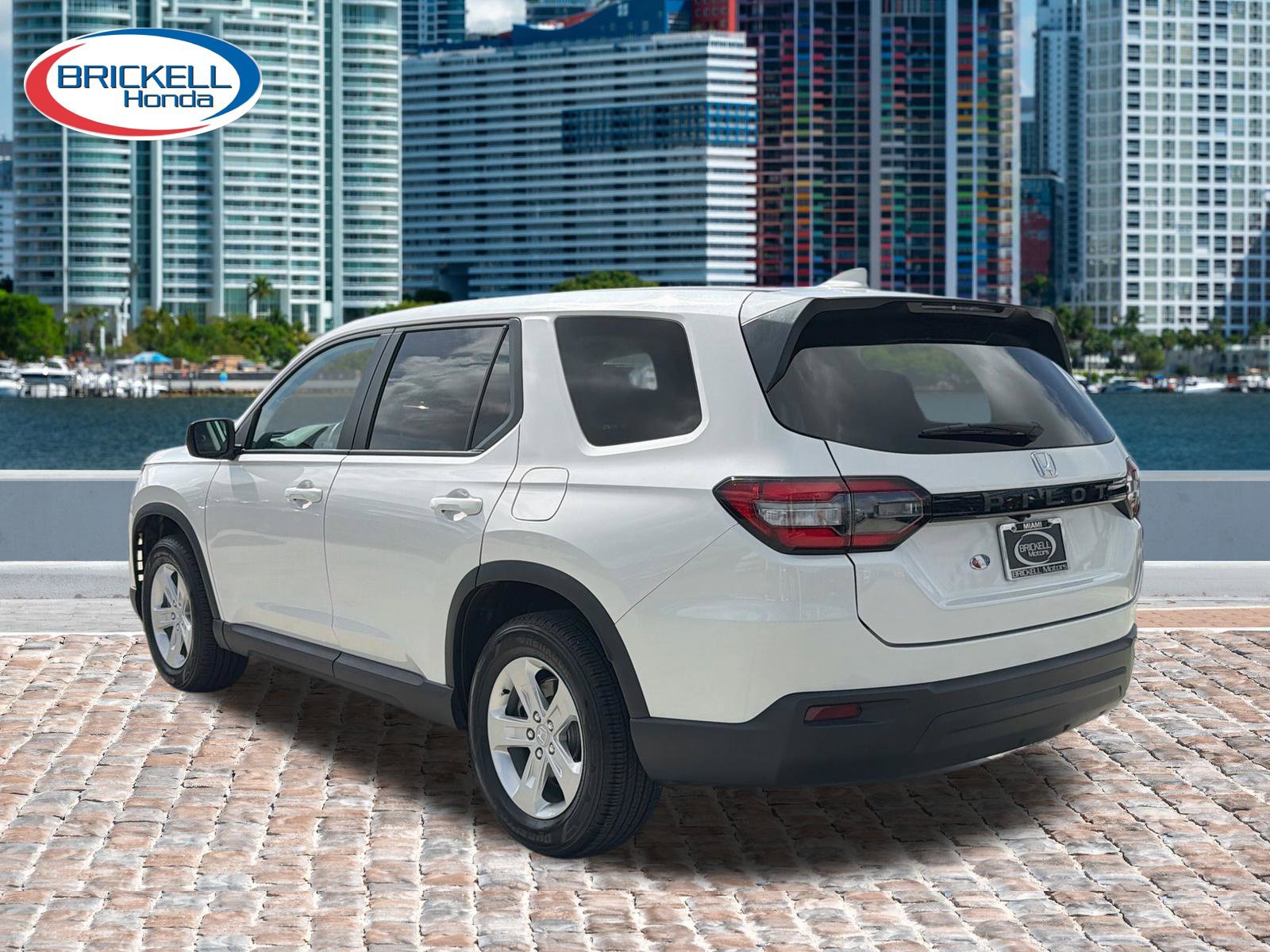 Used 2023 Honda Pilot LX image 6