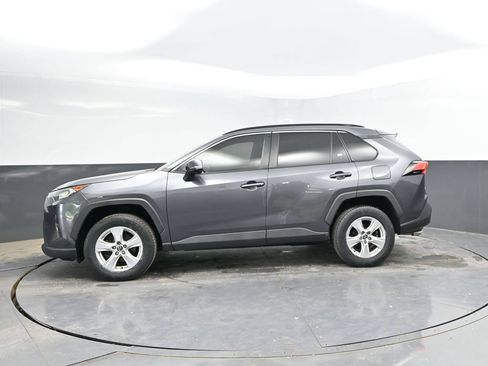 Used 2021 Toyota RAV4 XLE FWD image 6