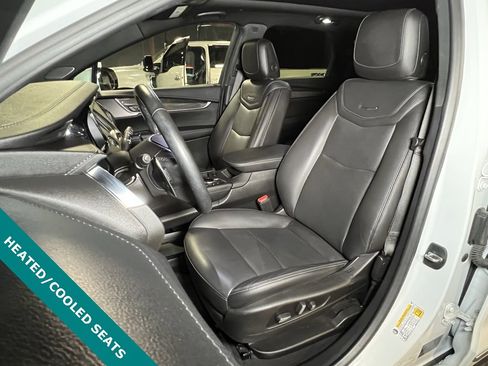 Used 2021 Cadillac XT5 Sportv image 3