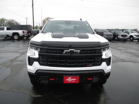 Used 2022 Chevrolet Silverado 1500 LT Trail Boss image 12