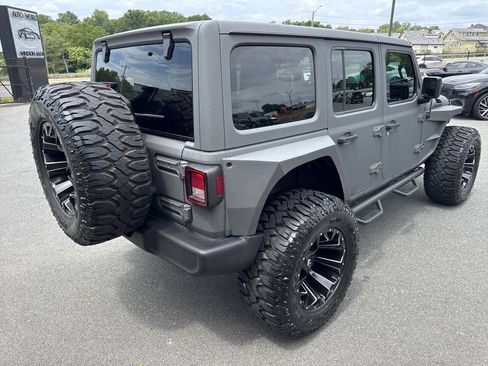 Used 2021 Jeep Wrangler Unlimited Sport AWD/4WD image 11