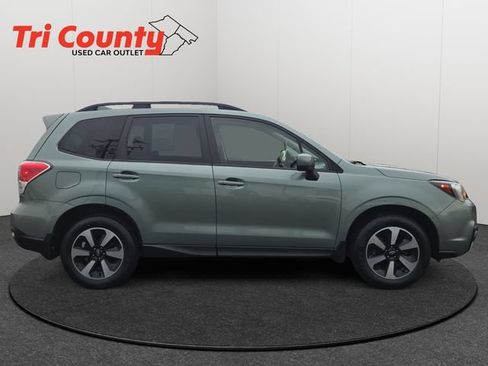 Used 2018 Subaru Forester 2.5i Premium w/ All-Weather Package AWD/4WD image 9
