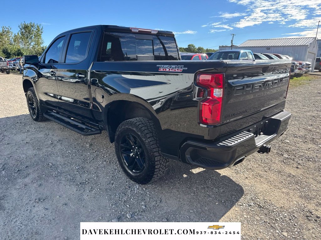 Used 2024 Chevrolet Silverado 1500 LT Trail Boss w/ Convenience Package II AWD/4WD image 4