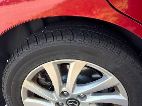 Used 2014 MAZDA MAZDA5 Sport FWD image 8