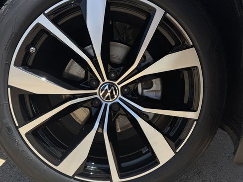 New 2026 Volkswagen Atlas SEL Premium R-Line AWD/4WD image 11