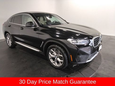 Used 2023 BMW X4 xDrive30i w/ Premium Package image 4