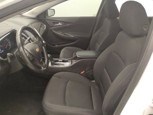 Used 2020 Chevrolet Malibu RS FWD image 17