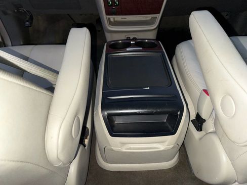 Used 2014 Toyota Sienna XLE image 42