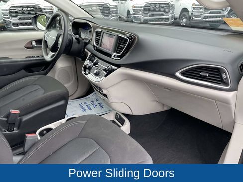 Certified 2023 Chrysler Voyager LX FWD image 15