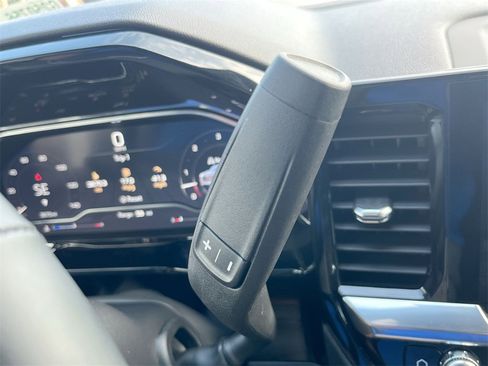 New 2025 GMC Sierra 1500 SLE w/ Max Trailering Package image 25