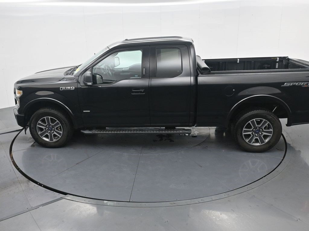 Used 2017 Ford F150 XLT w/ Equipment Group 302A Luxury AWD/4WD image 19