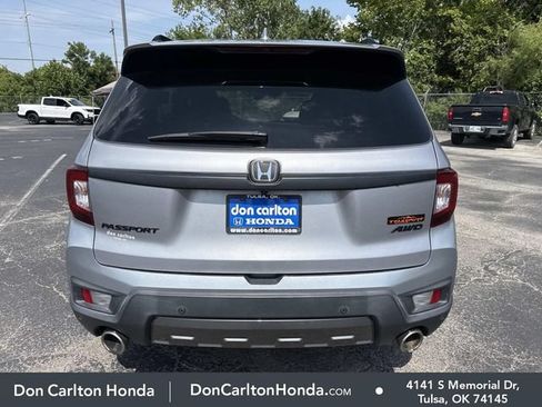 Used 2022 Honda Passport TrailSport image 5