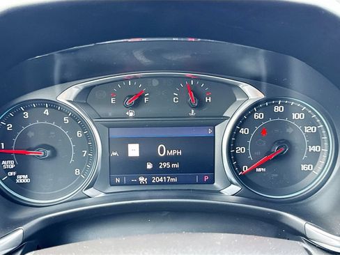 Used 2024 Chevrolet Equinox Premier FWD image 16