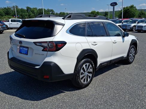 Used 2025 Subaru Outback Premium AWD/4WD image 7
