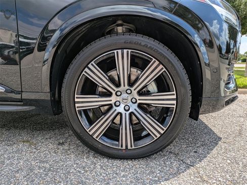 Certified 2022 Volvo XC90 T6 Inscription w/ Advanced Package image 11