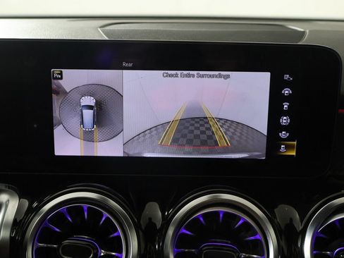 Used 2023 Mercedes-Benz GLB 250 w/ AMG Line image 45