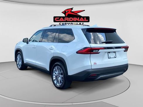 Used 2024 Toyota Grand Highlander AWD image 5